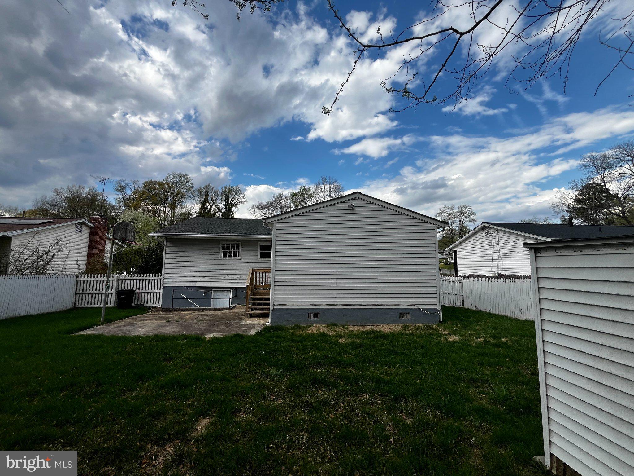 PEPPER MILL VILLAGE - Residential