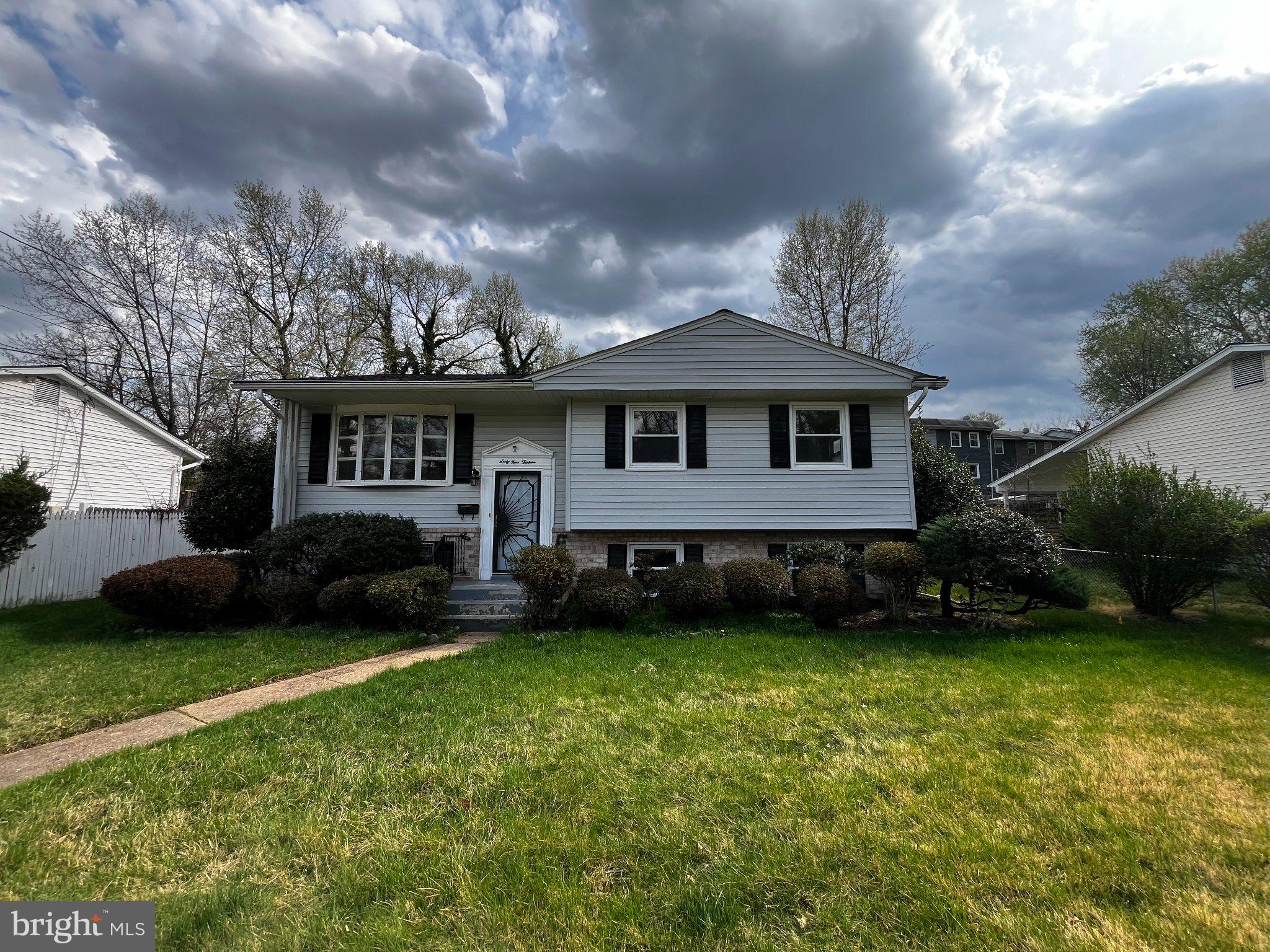 PEPPER MILL VILLAGE - Residential