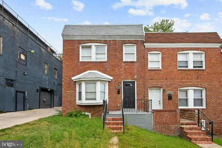 This charming renovated townhouse sits  on a corner lot in a desirable neighborhood, offering three bedrooms and one beautifully updated bathroom. Fresh paint brightens every room while new hardwood floors flow seamlessly throughout the main level, complemented by plush new carpeting upstairs. The finished basement provides extra living space perfect for relaxation or hobbies. Convenient rear parking ensures you'll never circle the block searching for a spot. Located near shopping centers for easy errands.
Minimum credit score 600. Online Application.