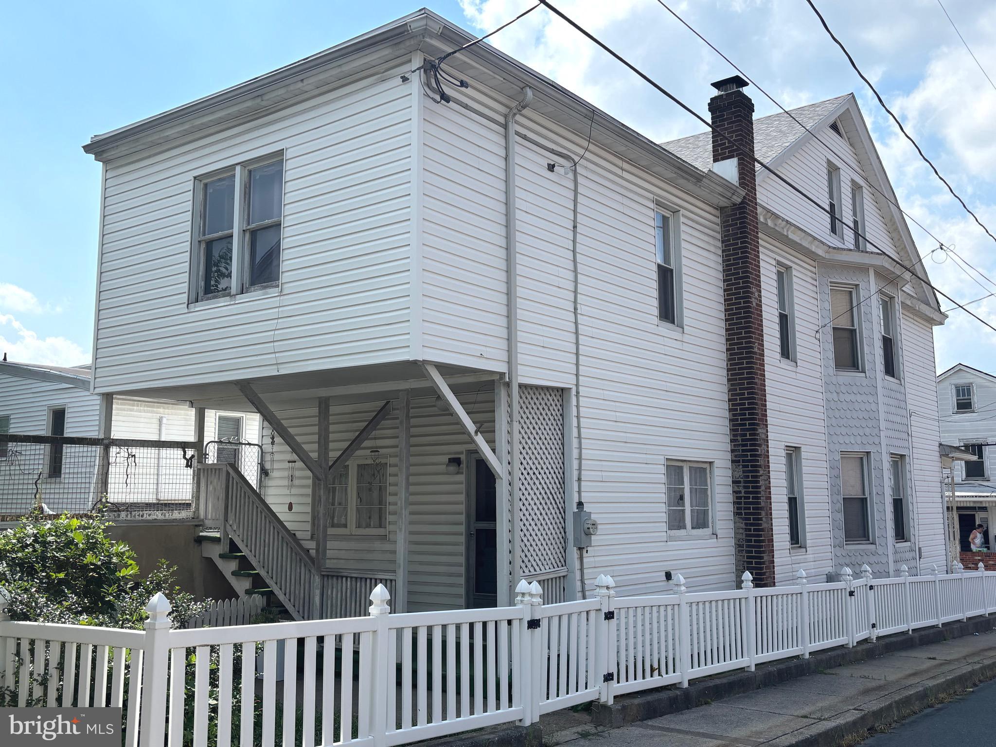 217 N 2ND STREET