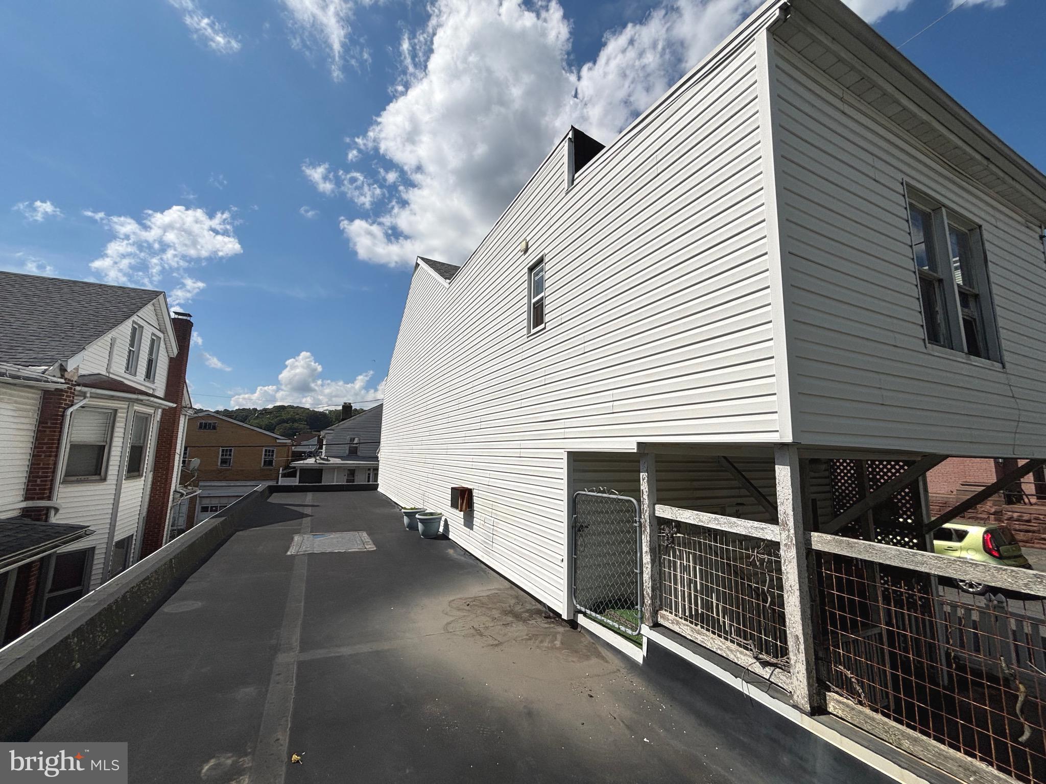 217 N 2ND STREET