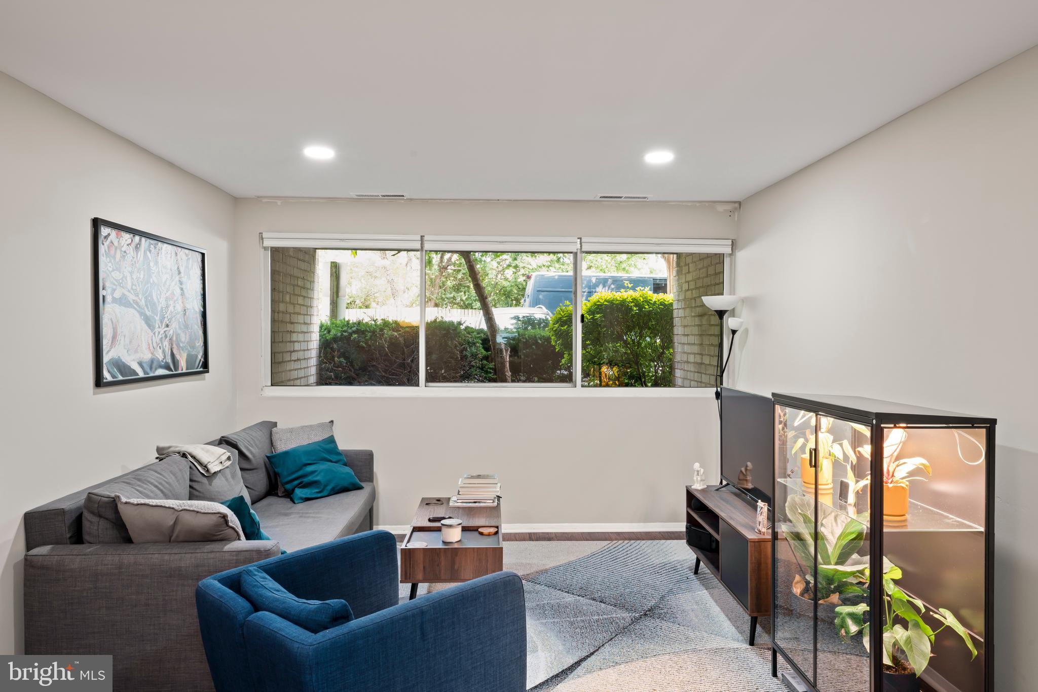 VALLEY PARK CONDOMINIUMS - Residential