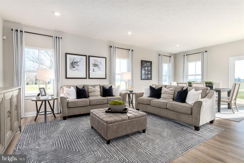 TANYARD SHORES - Residential