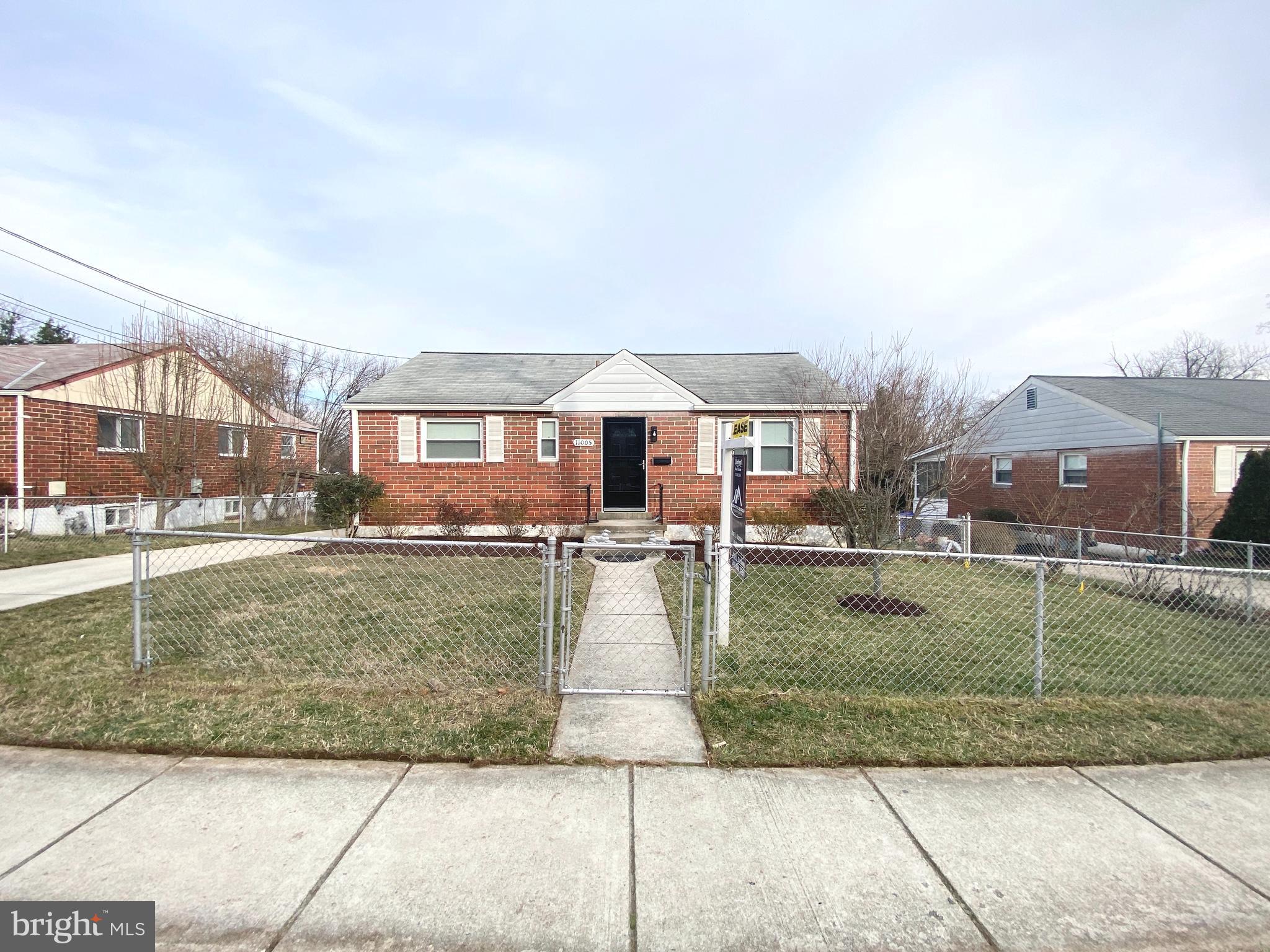 WHEATON FOREST - Residential Lease