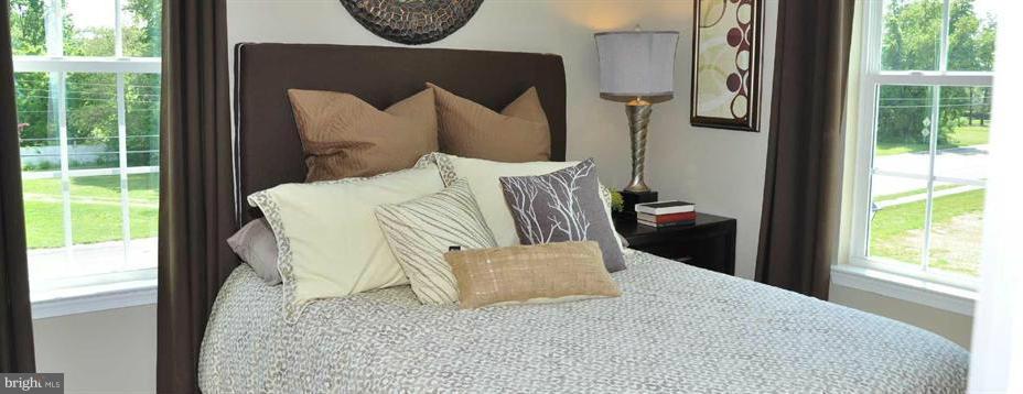 ENCLAVE AT QUARRY PLACE - Residential