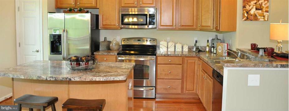 ENCLAVE AT QUARRY PLACE - Residential