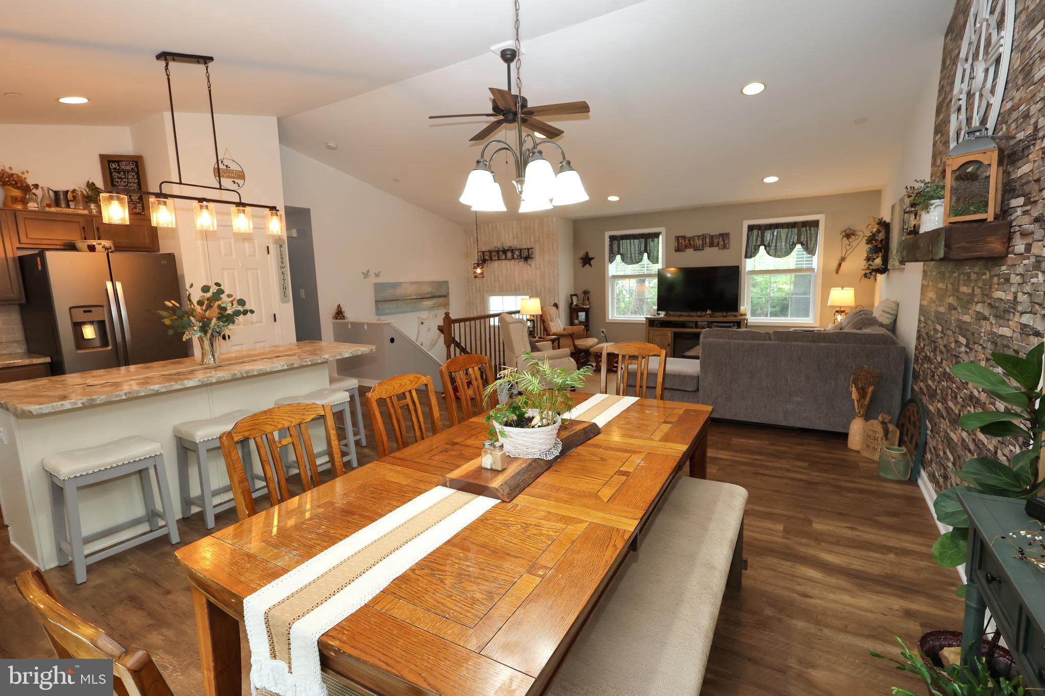 COLLINGWOOD ESTATES - Residential