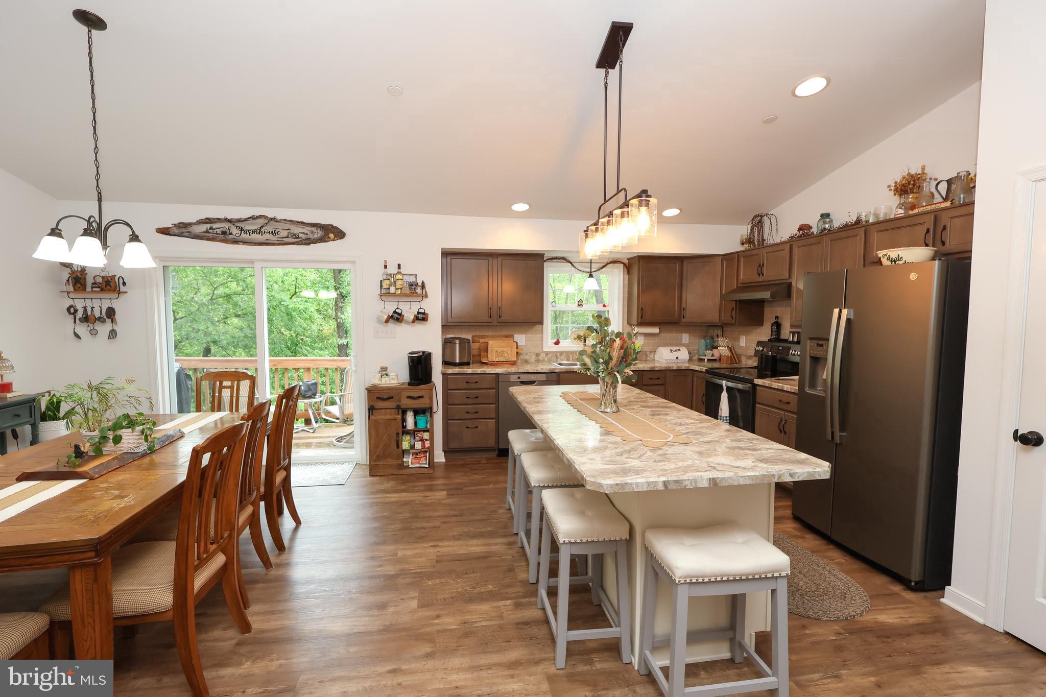 COLLINGWOOD ESTATES - Residential