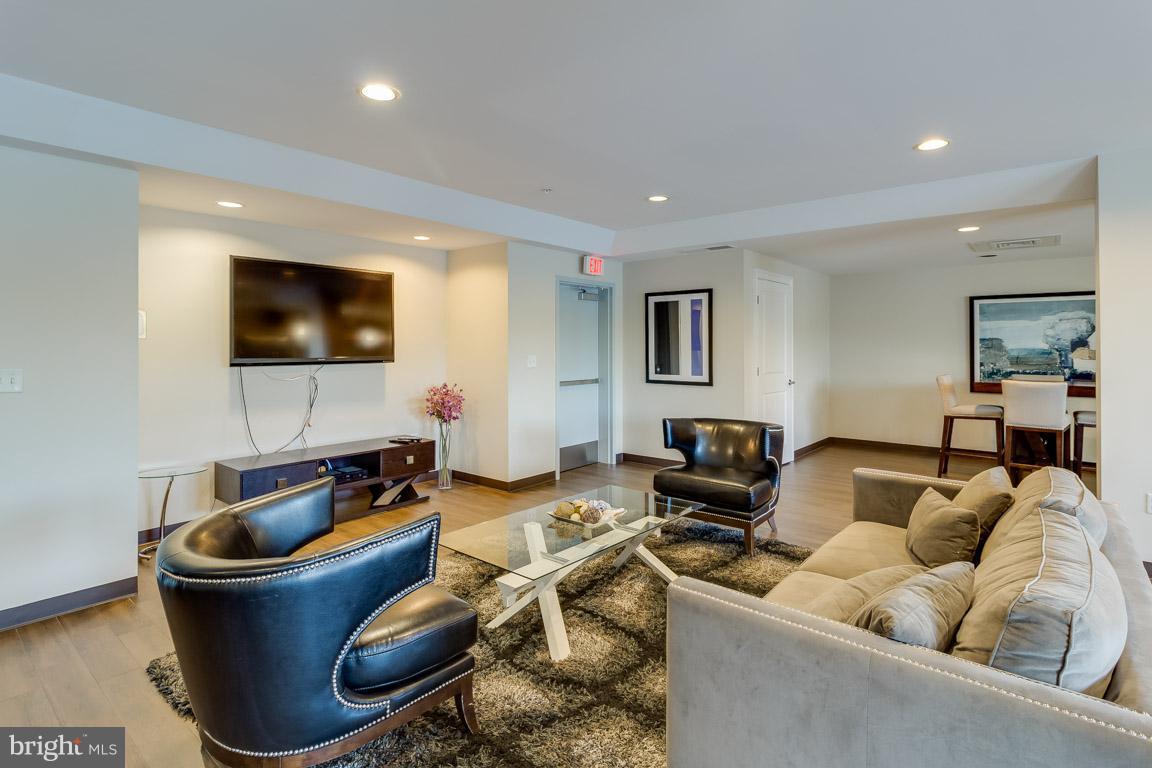 ISABELLA AT MONTICELLO MEWS - Residential Lease