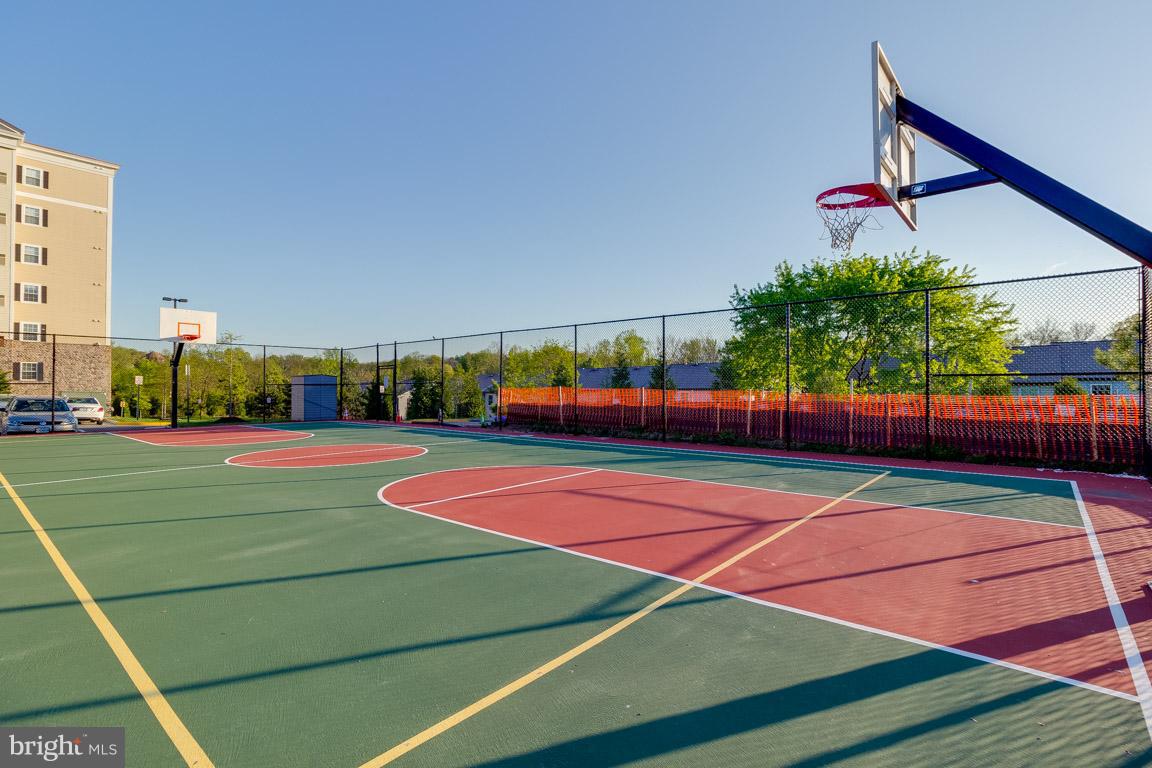 ISABELLA AT MONTICELLO MEWS - Residential Lease