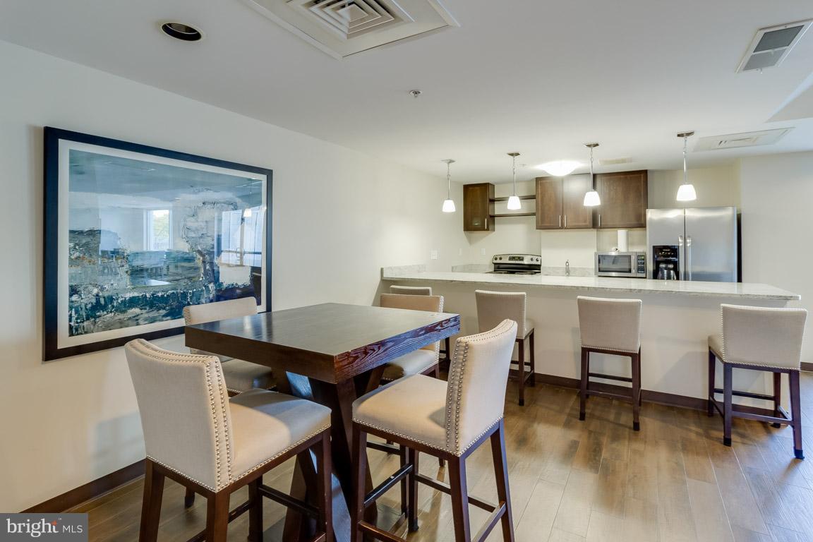 ISABELLA AT MONTICELLO MEWS - Residential Lease