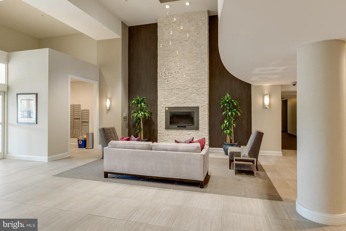 ISABELLA AT MONTICELLO MEWS - Residential Lease