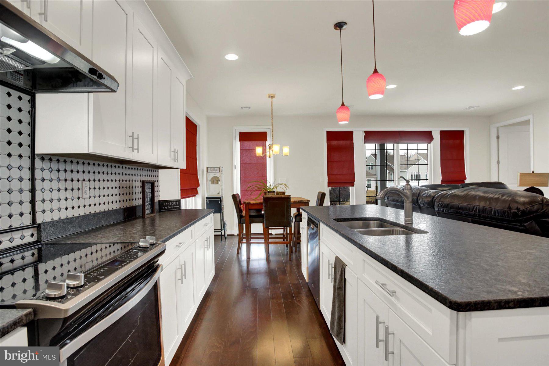 786 BARN SWALLOW WAY