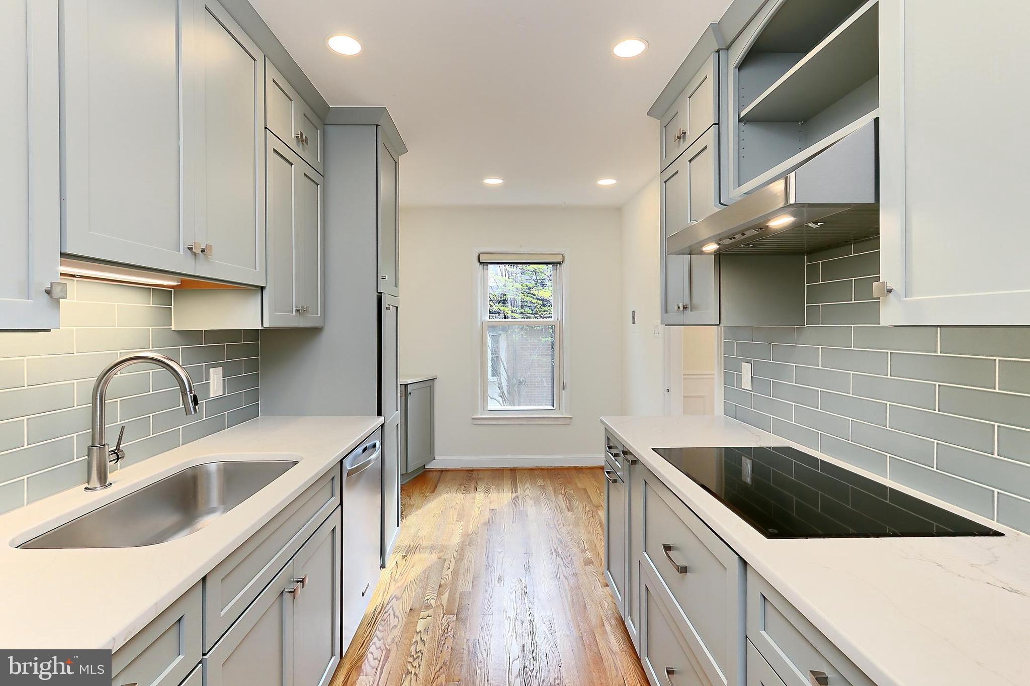 COURT DES MAISONS - Residential