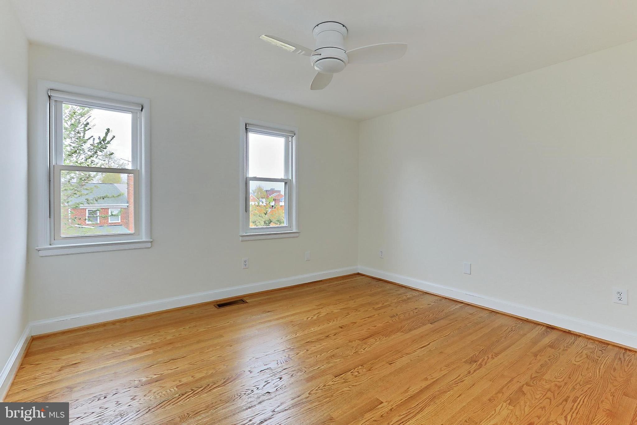 COURT DES MAISONS - Residential