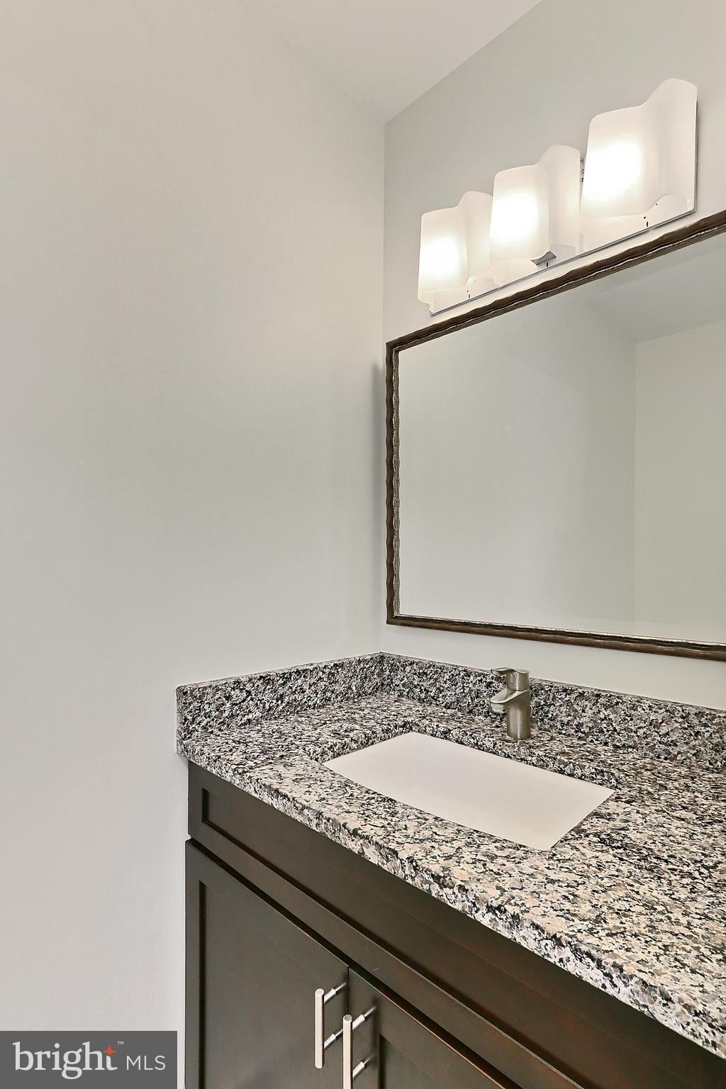 COURT DES MAISONS - Residential