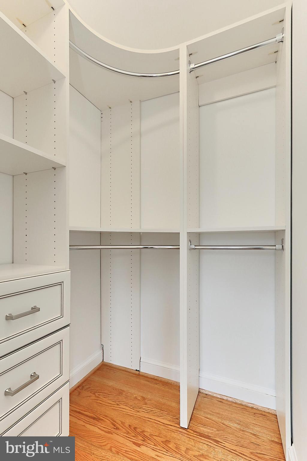 COURT DES MAISONS - Residential