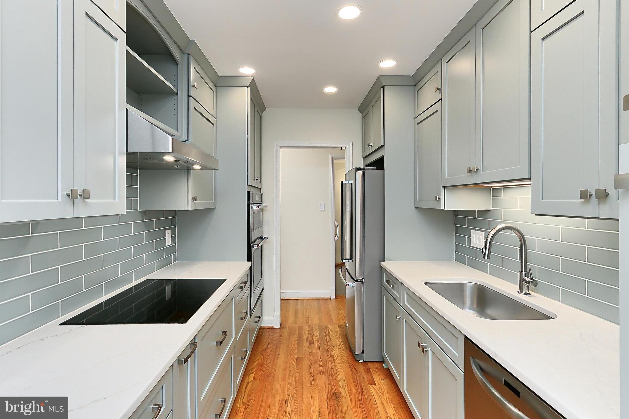 COURT DES MAISONS - Residential