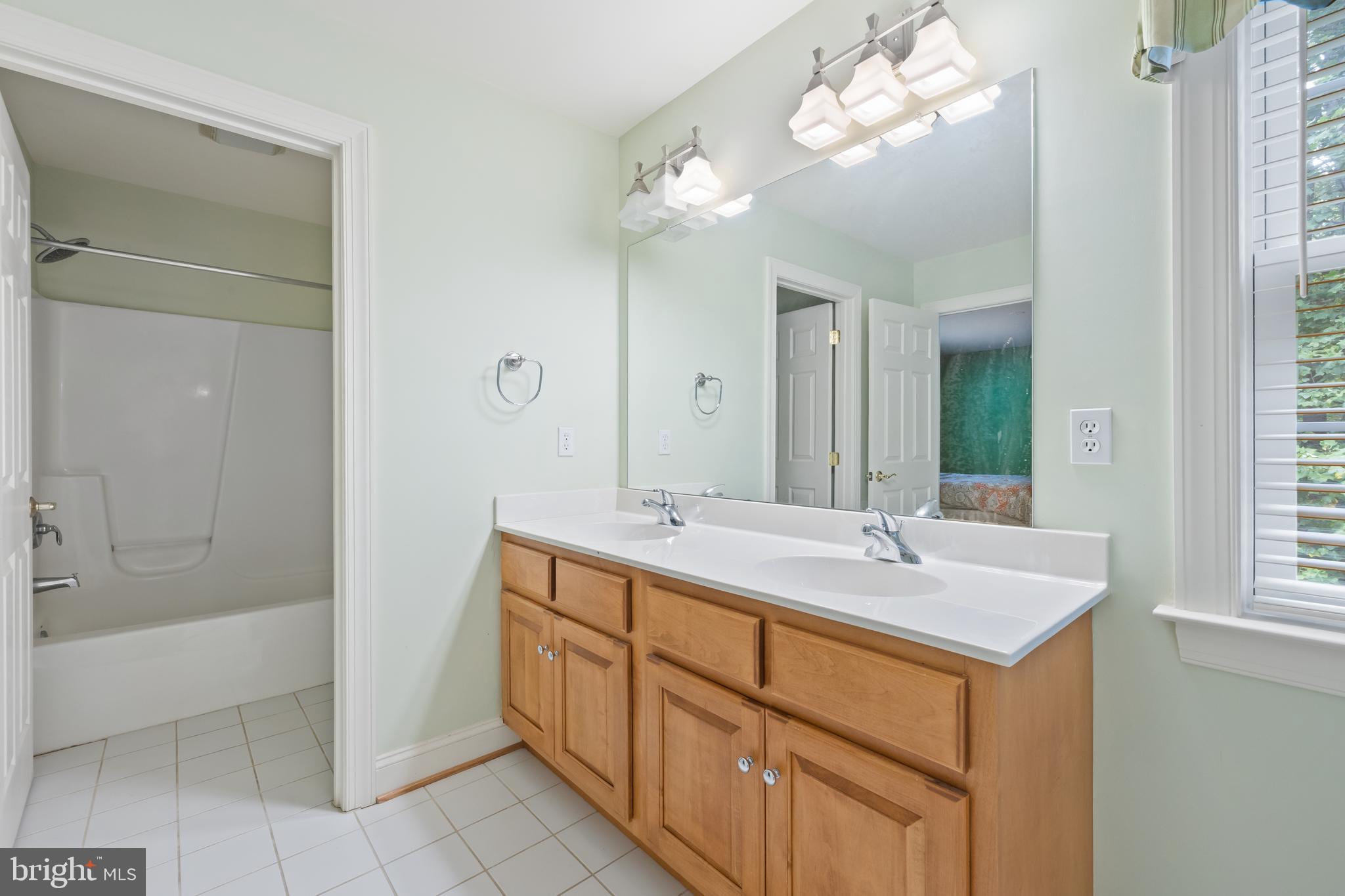 FARMFIELD ESTATES - Residential