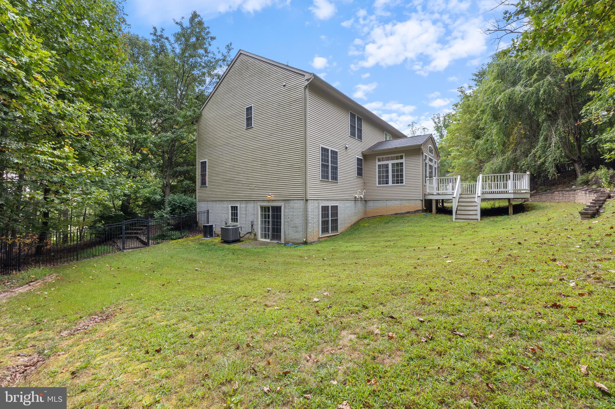 FARMFIELD ESTATES - Residential