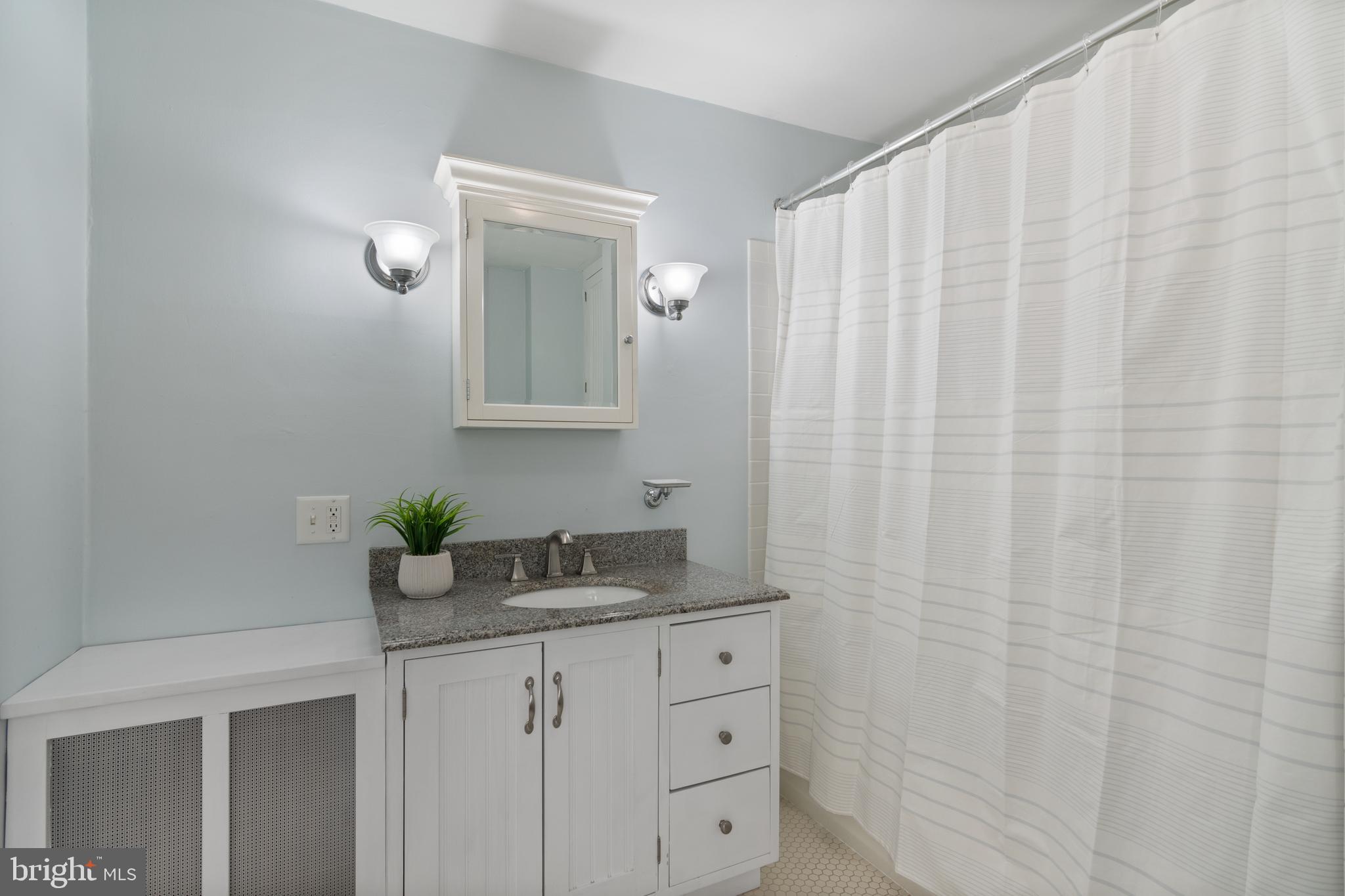 RUXTON - Residential