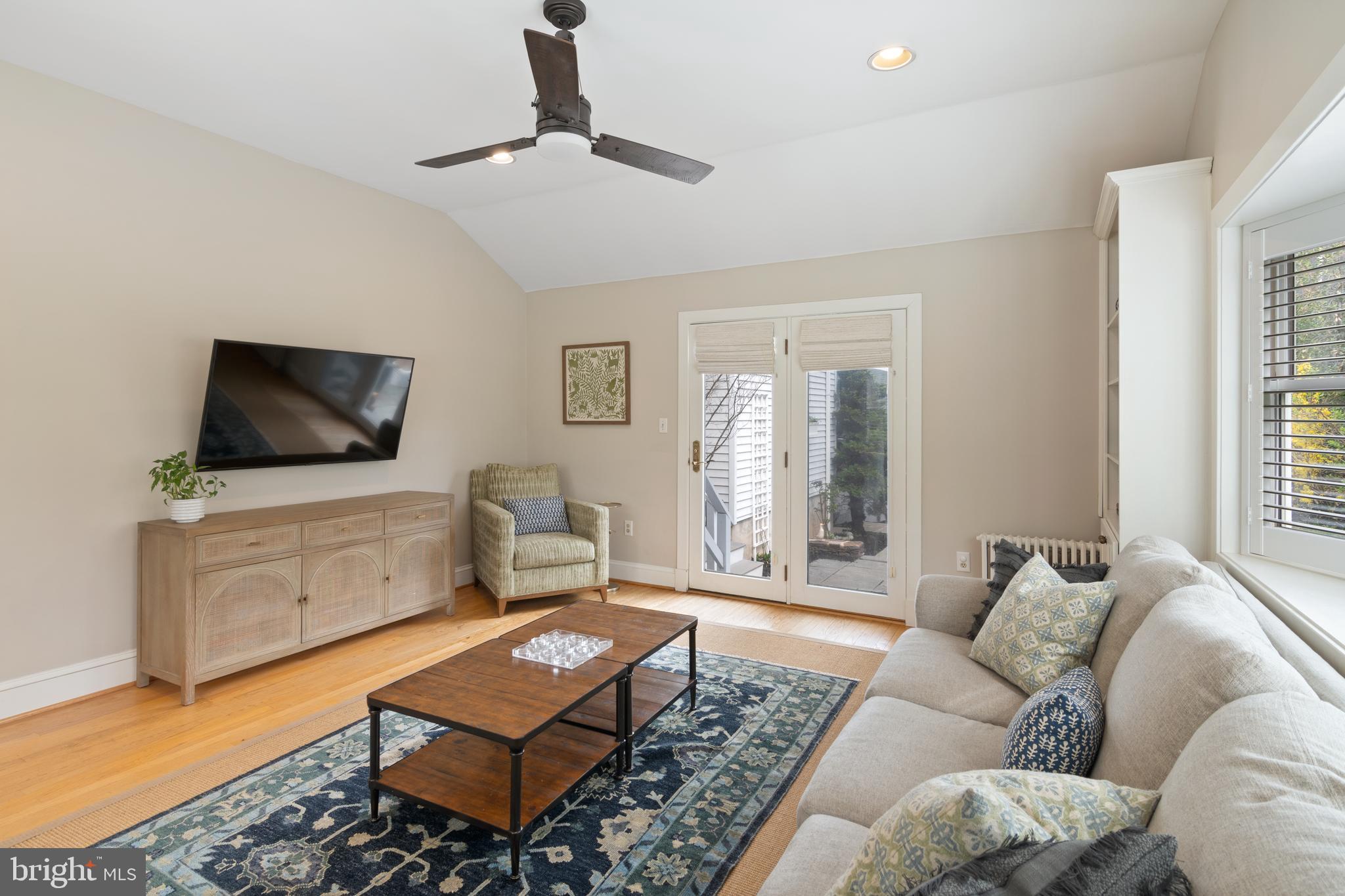 RUXTON - Residential