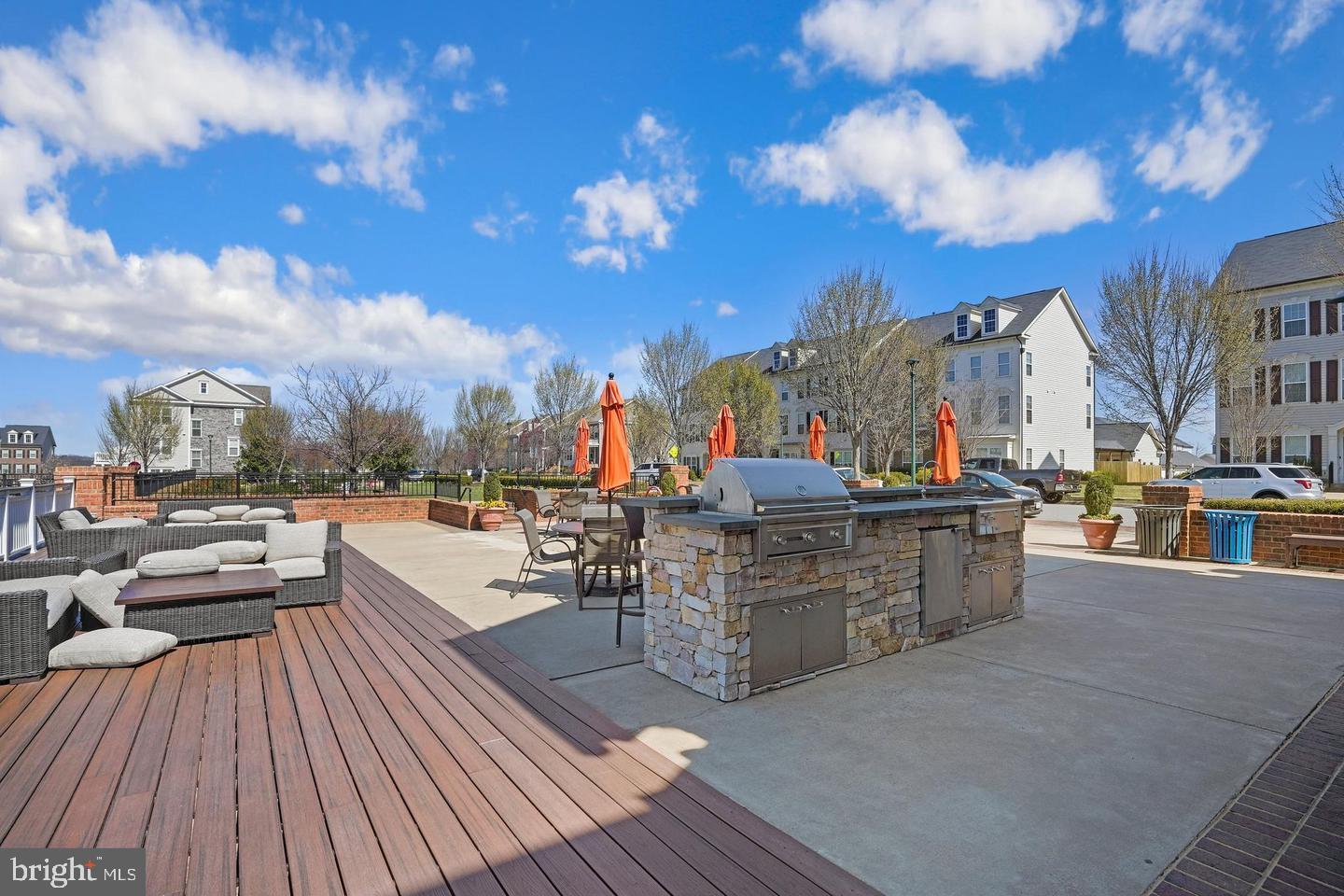 EMBREY MILL - Residential