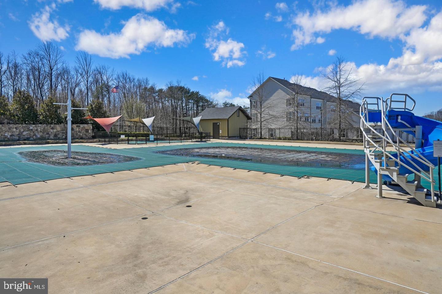 EMBREY MILL - Residential