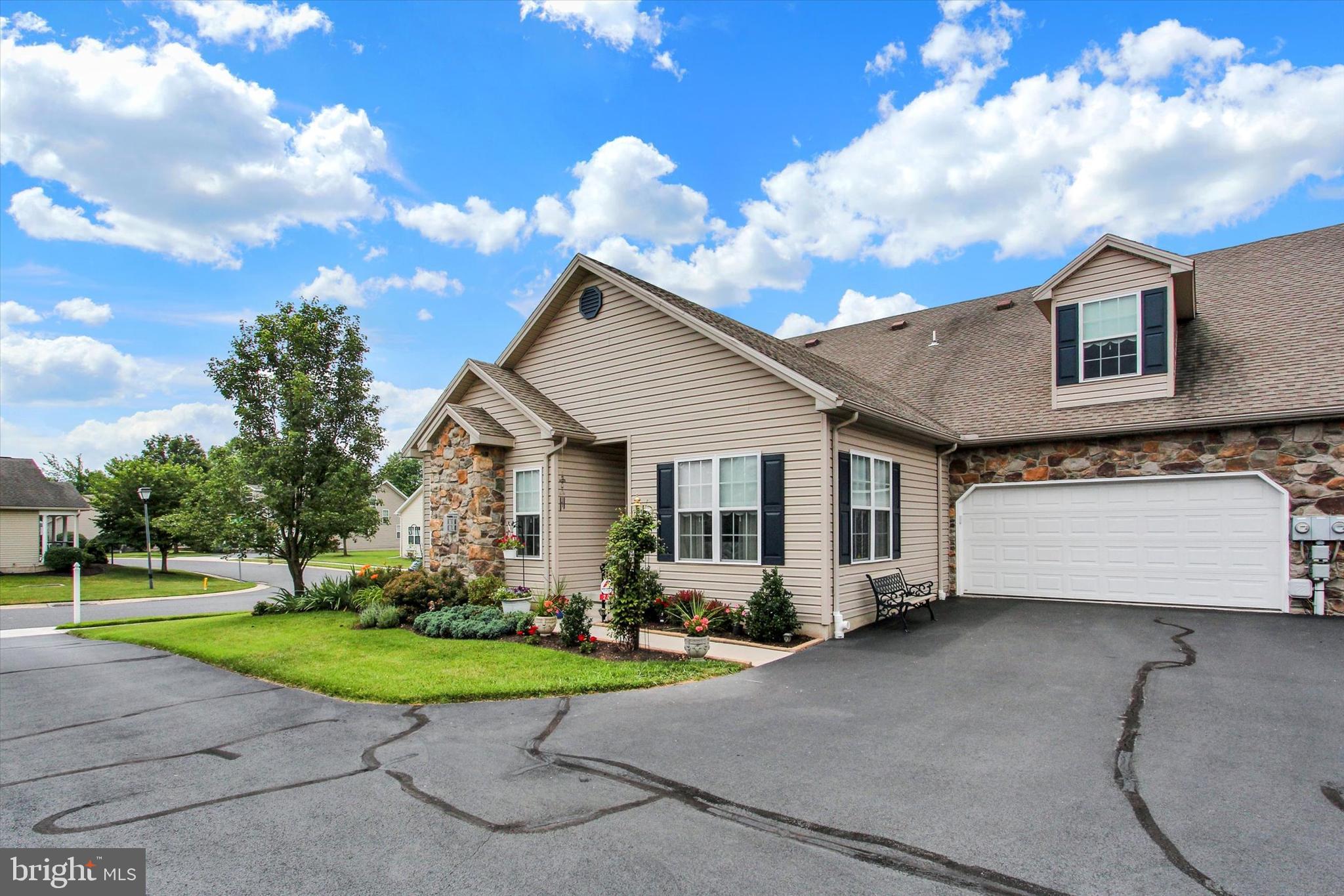 29 IVY LANE