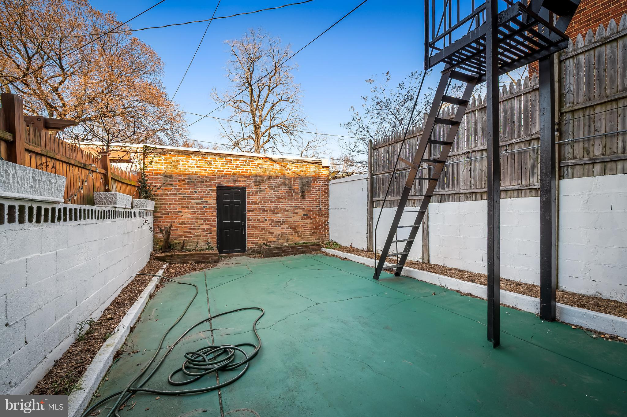 BOLTON HILL HISTORIC DISTRICT - Residential Income