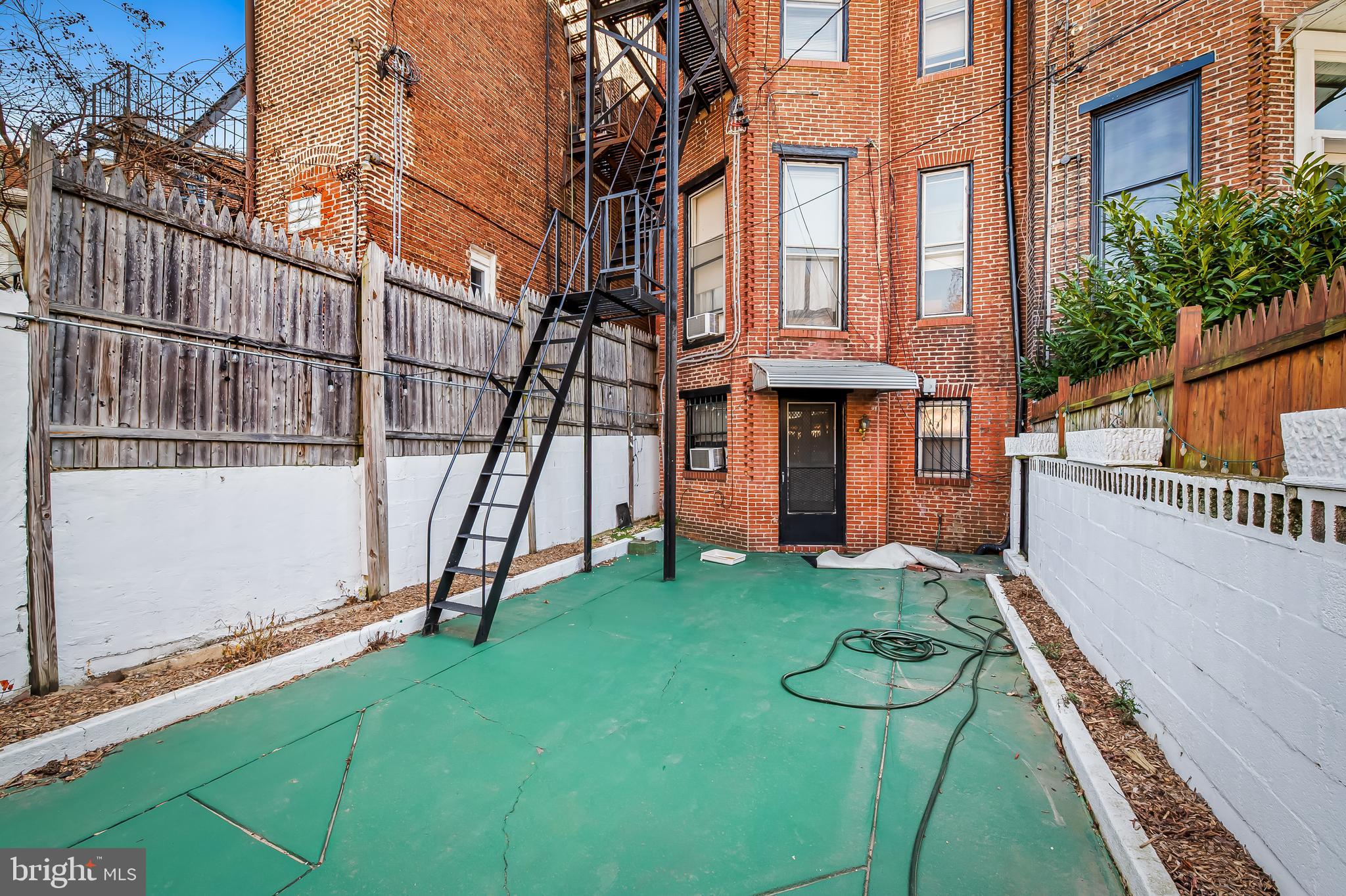 BOLTON HILL HISTORIC DISTRICT - Residential Income