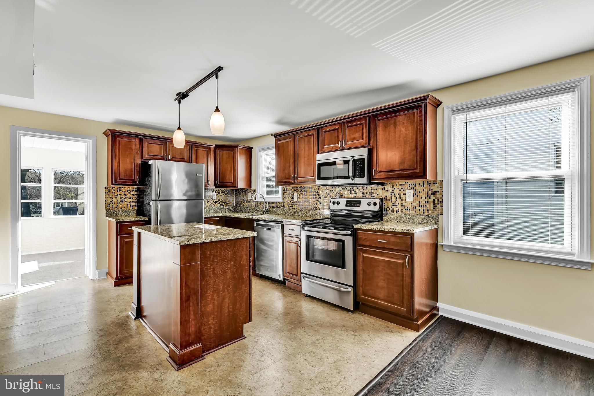 WESTMORELAND FRUIT FARM - Residential