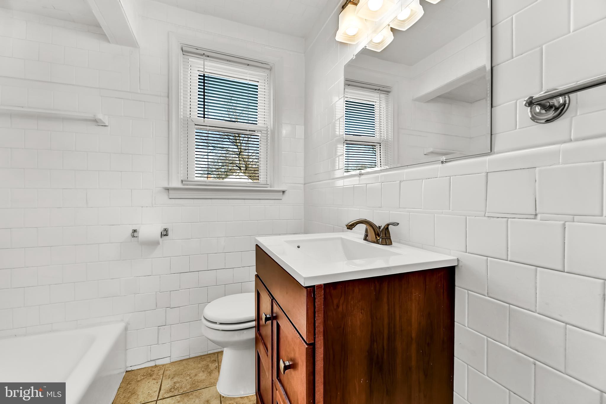 WESTMORELAND FRUIT FARM - Residential