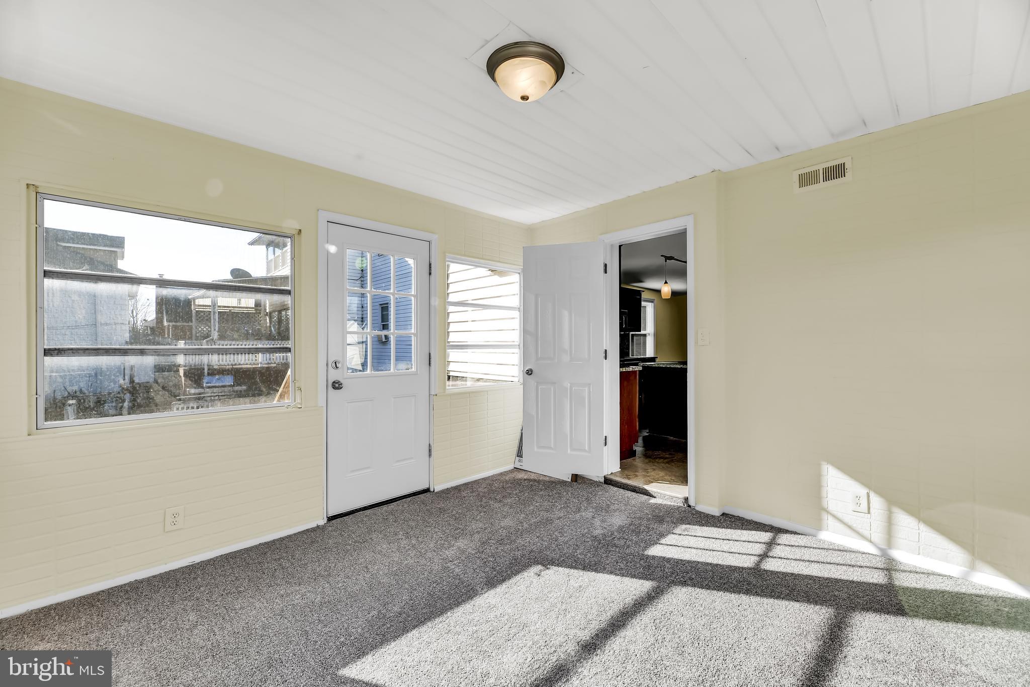 WESTMORELAND FRUIT FARM - Residential