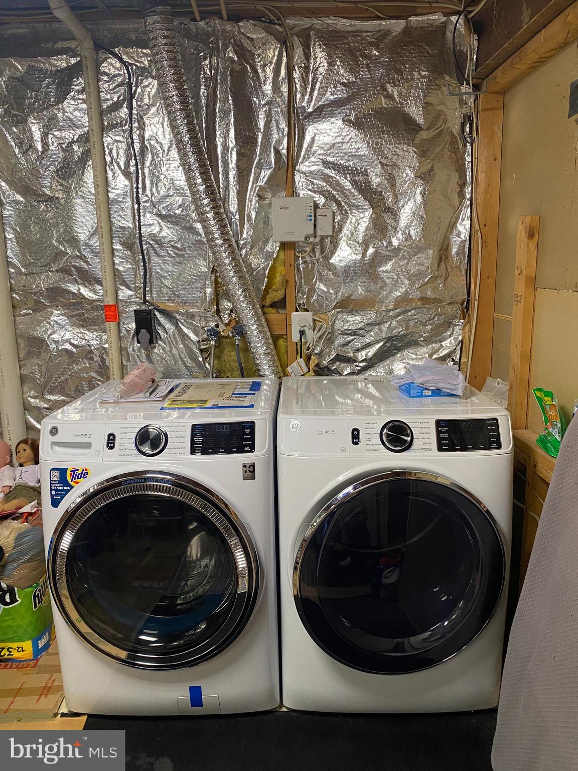 CONSTANT FRIENDSHIP - Residential Lease