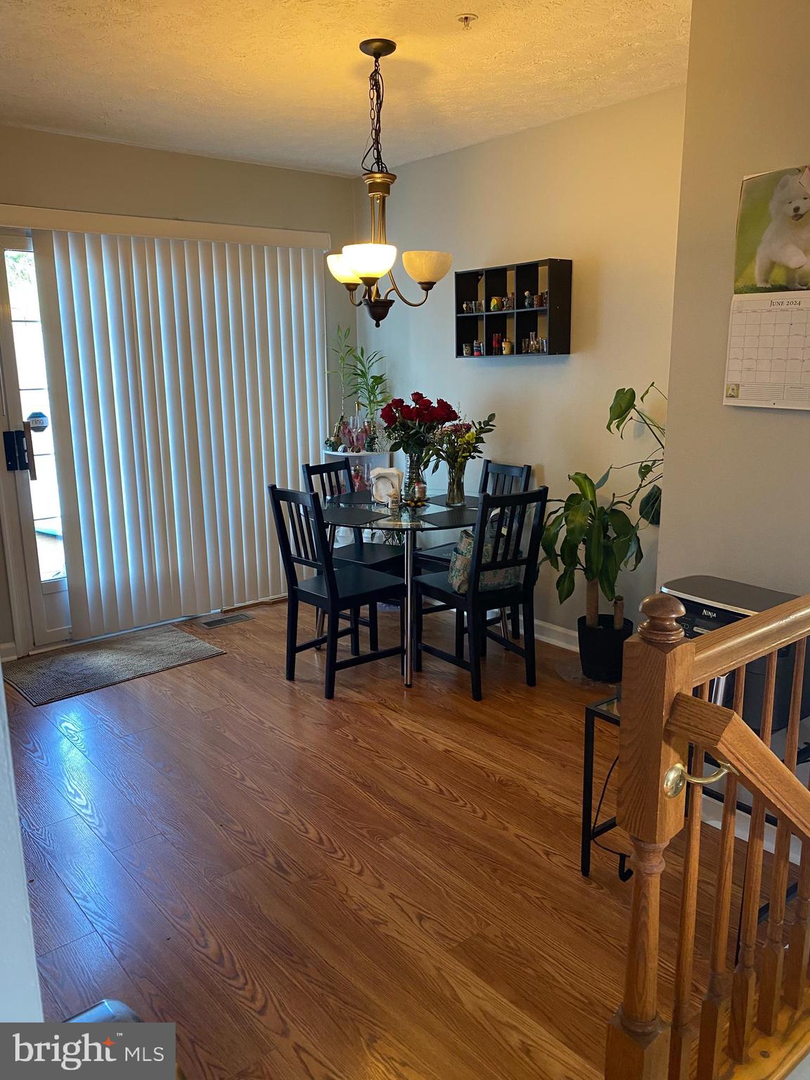 CONSTANT FRIENDSHIP - Residential Lease