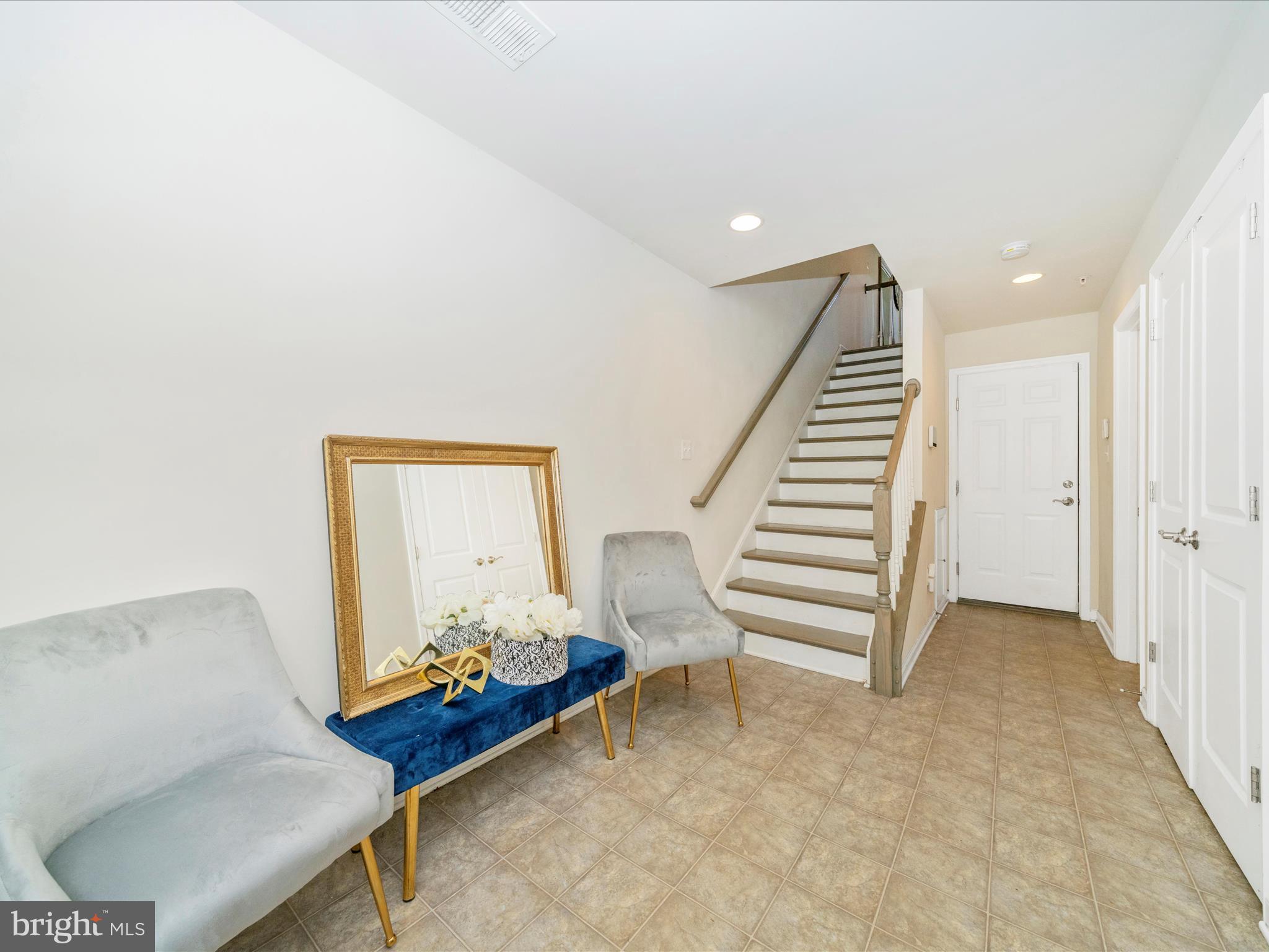 2916 PINEBROOK ROAD