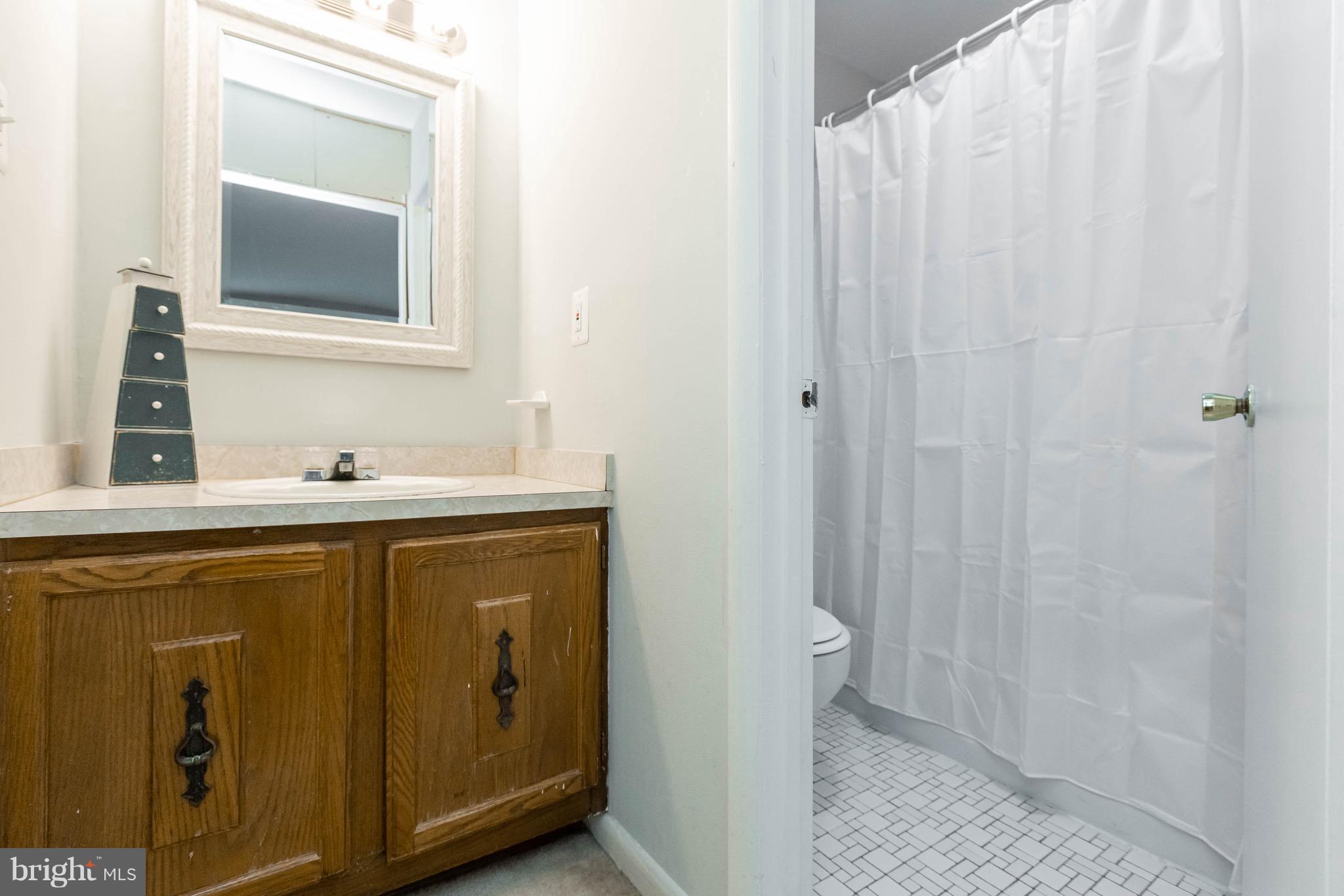 DALE CITY - Residential Lease