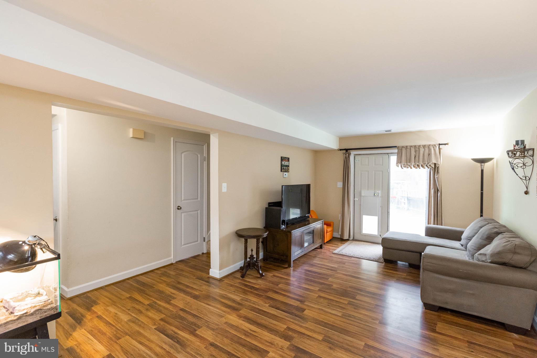 DALE CITY - Residential Lease