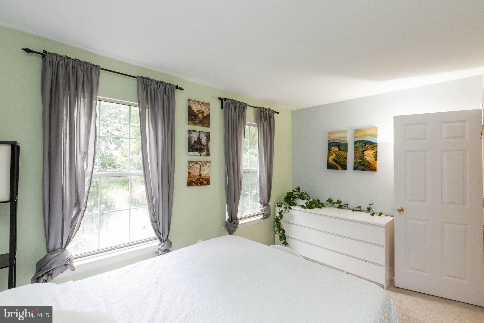 DALE CITY - Residential Lease