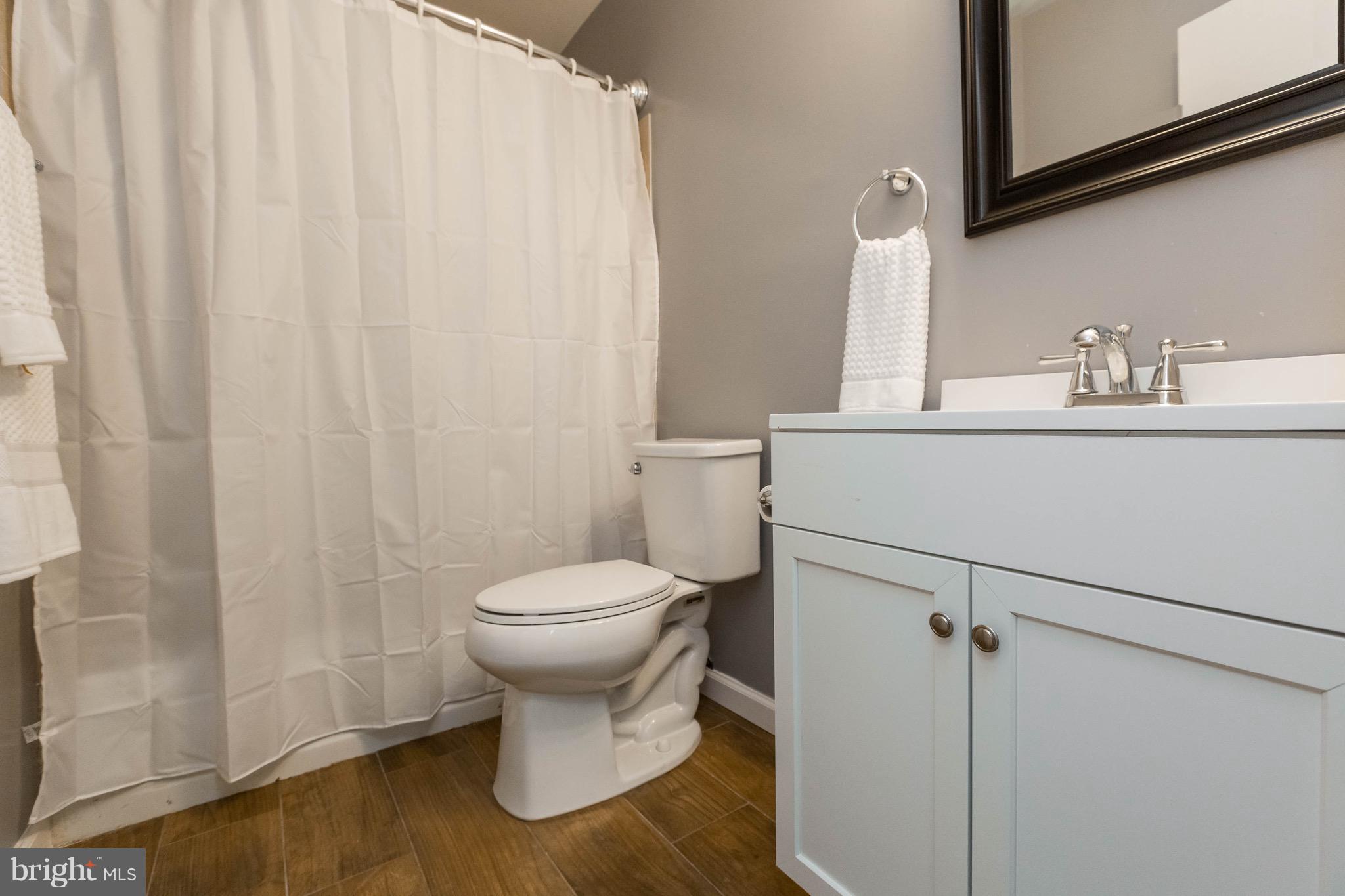 DALE CITY - Residential Lease