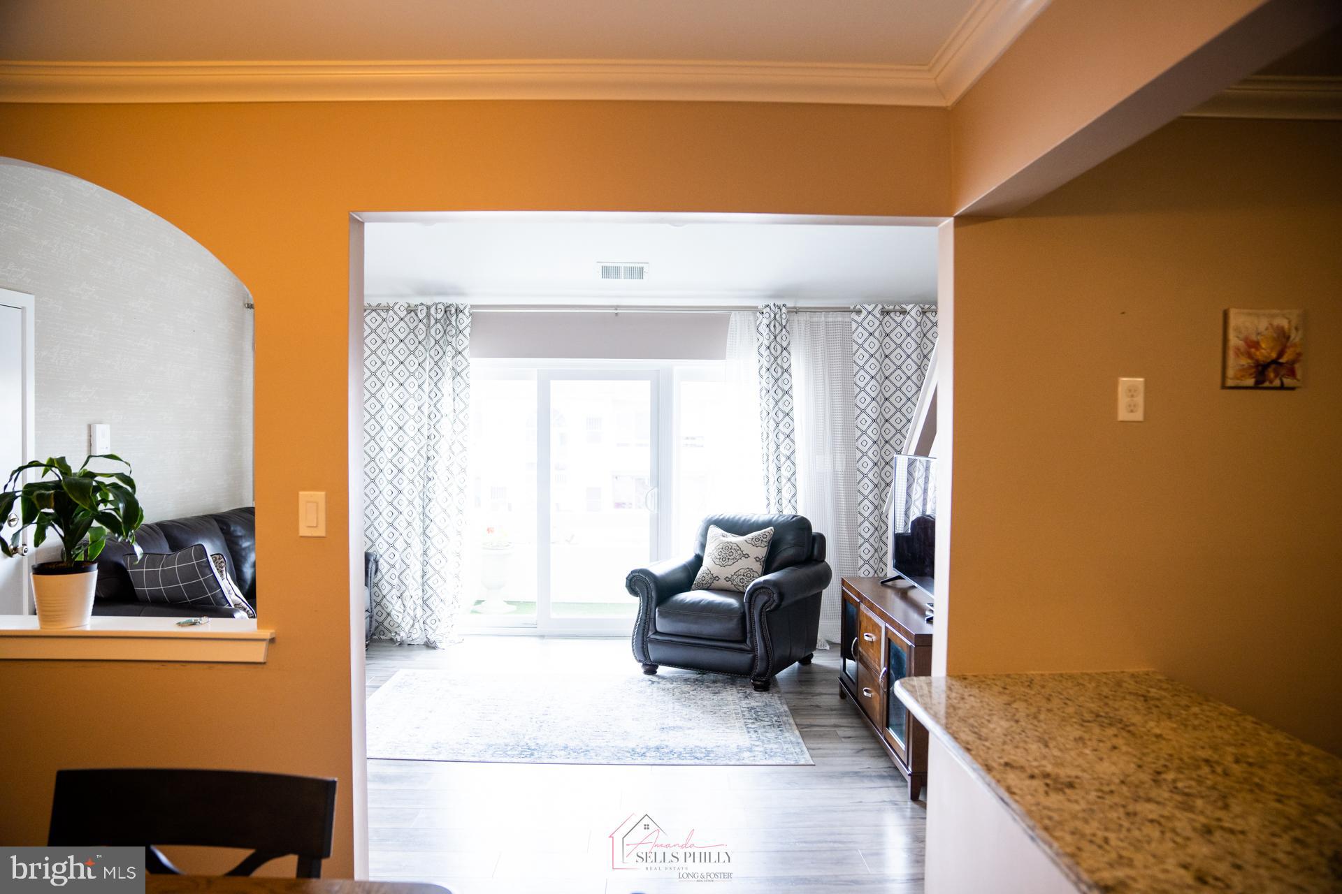 FOUNTAIN POINTE - Residential