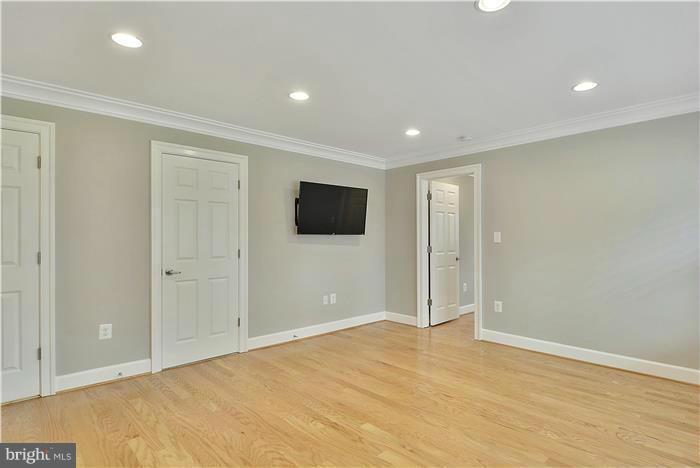 HOLLIN HALL VILLAGE - Residential