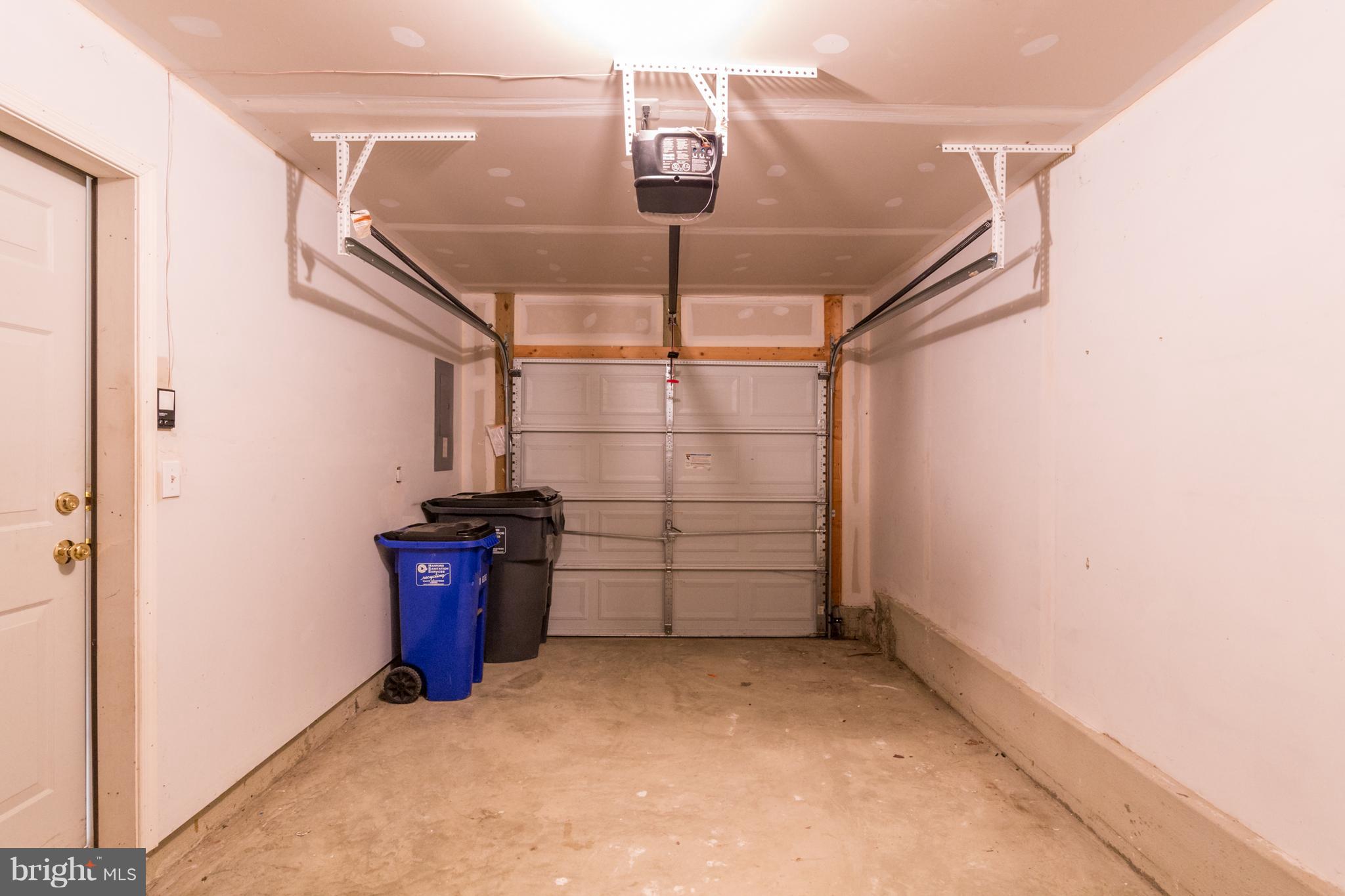 EAGLES LANDING AT WATERS EDGE - Residential