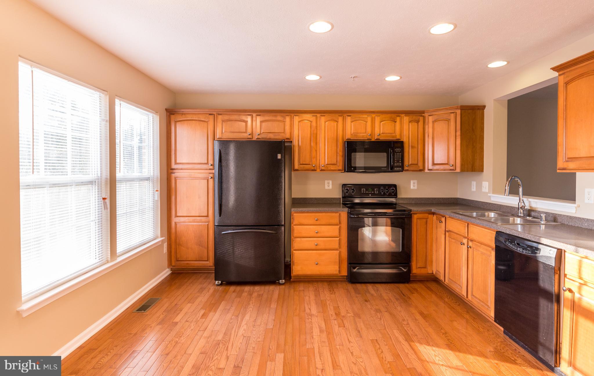 EAGLES LANDING AT WATERS EDGE - Residential