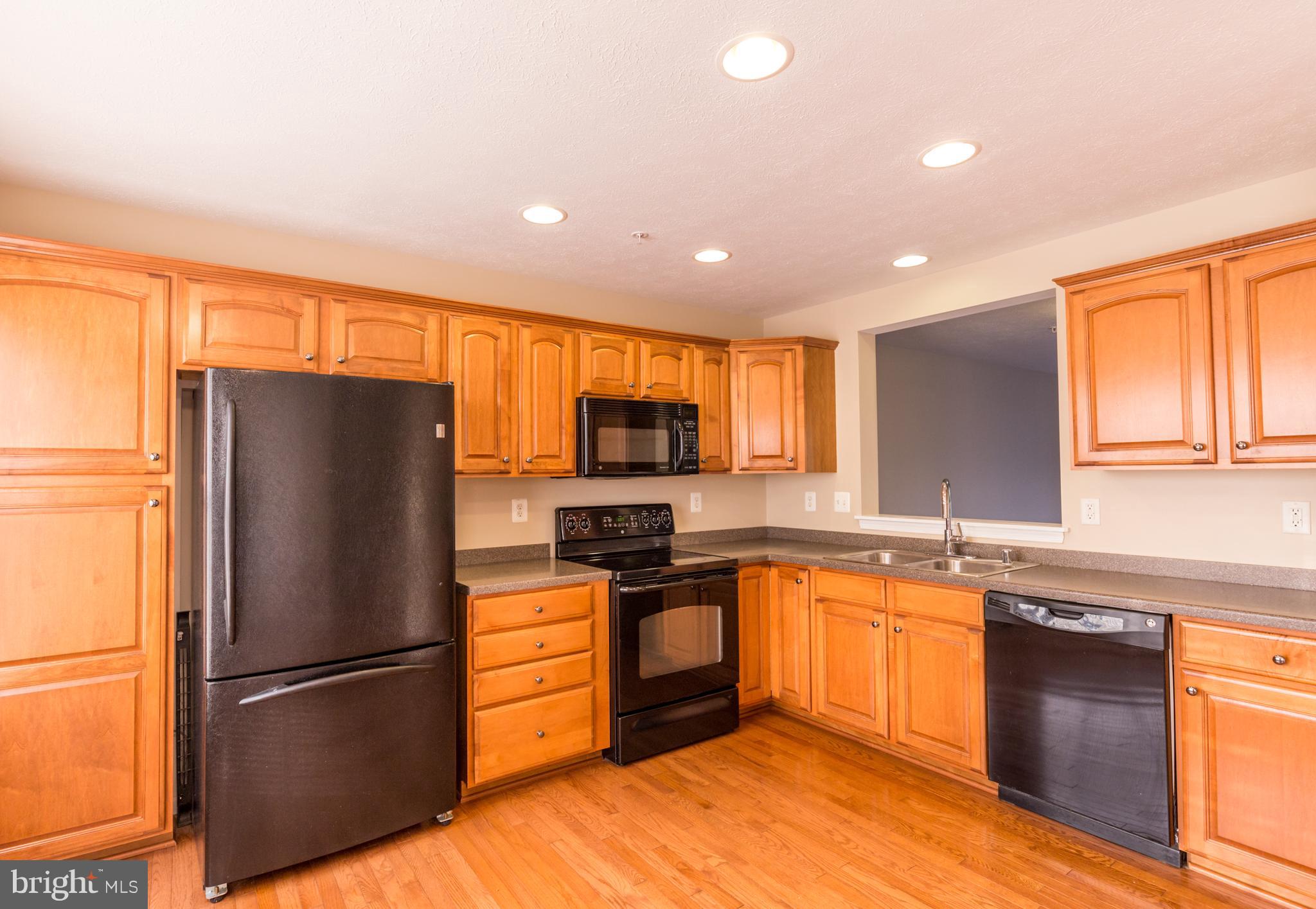 EAGLES LANDING AT WATERS EDGE - Residential