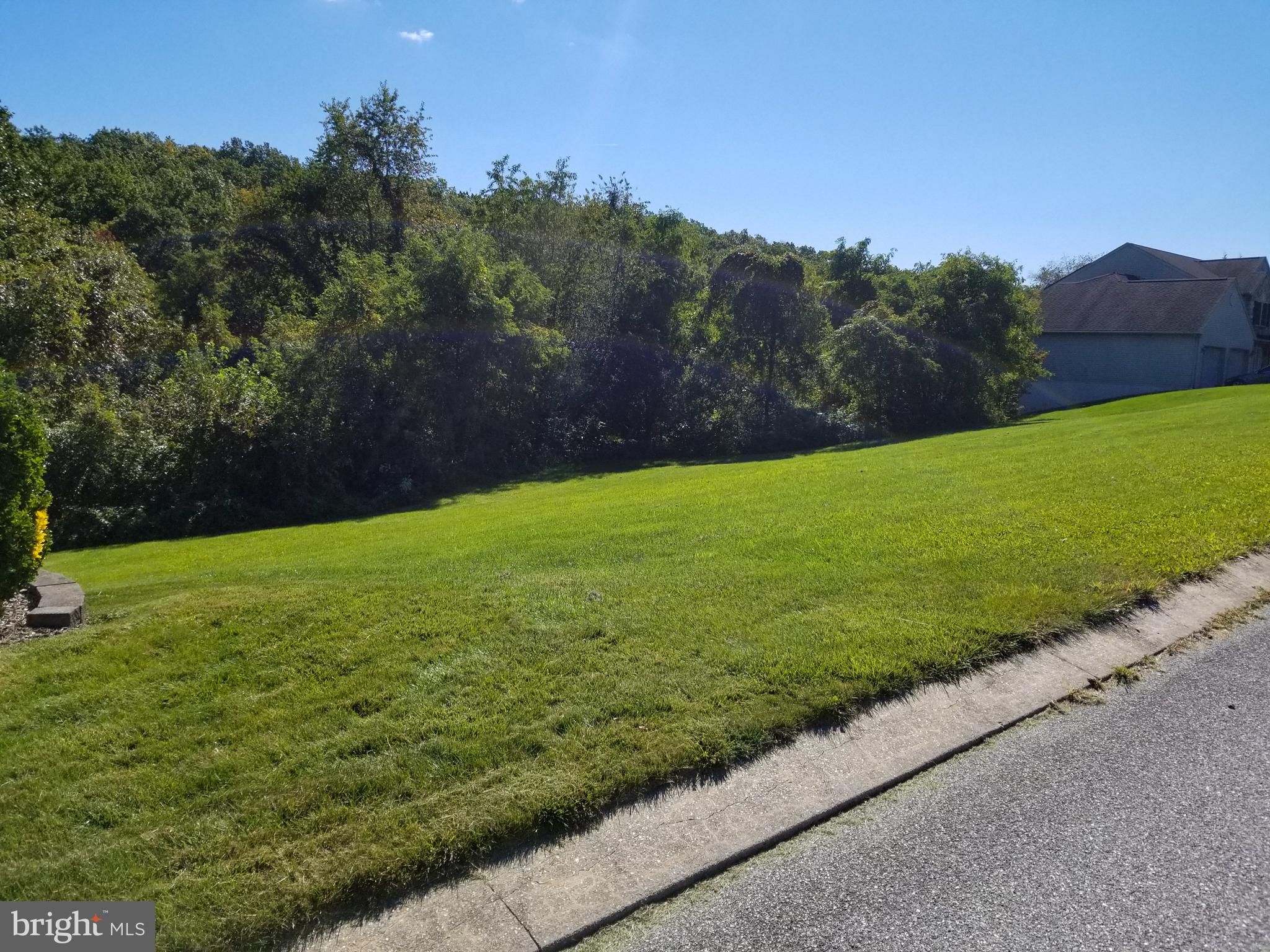 Check out this beautiful 1 acre lot in established Taylor Estates. Any builder allowed. Perfect lot for a home with a walk-out basement. Come build your dream home.