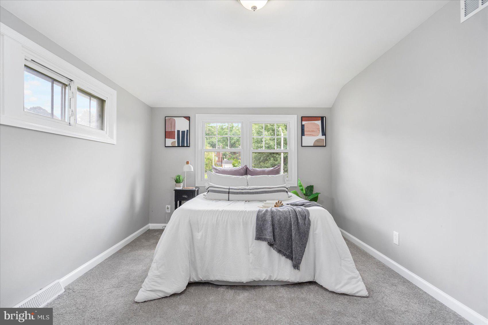 EDNOR GARDENS - LAKESIDE - Residential