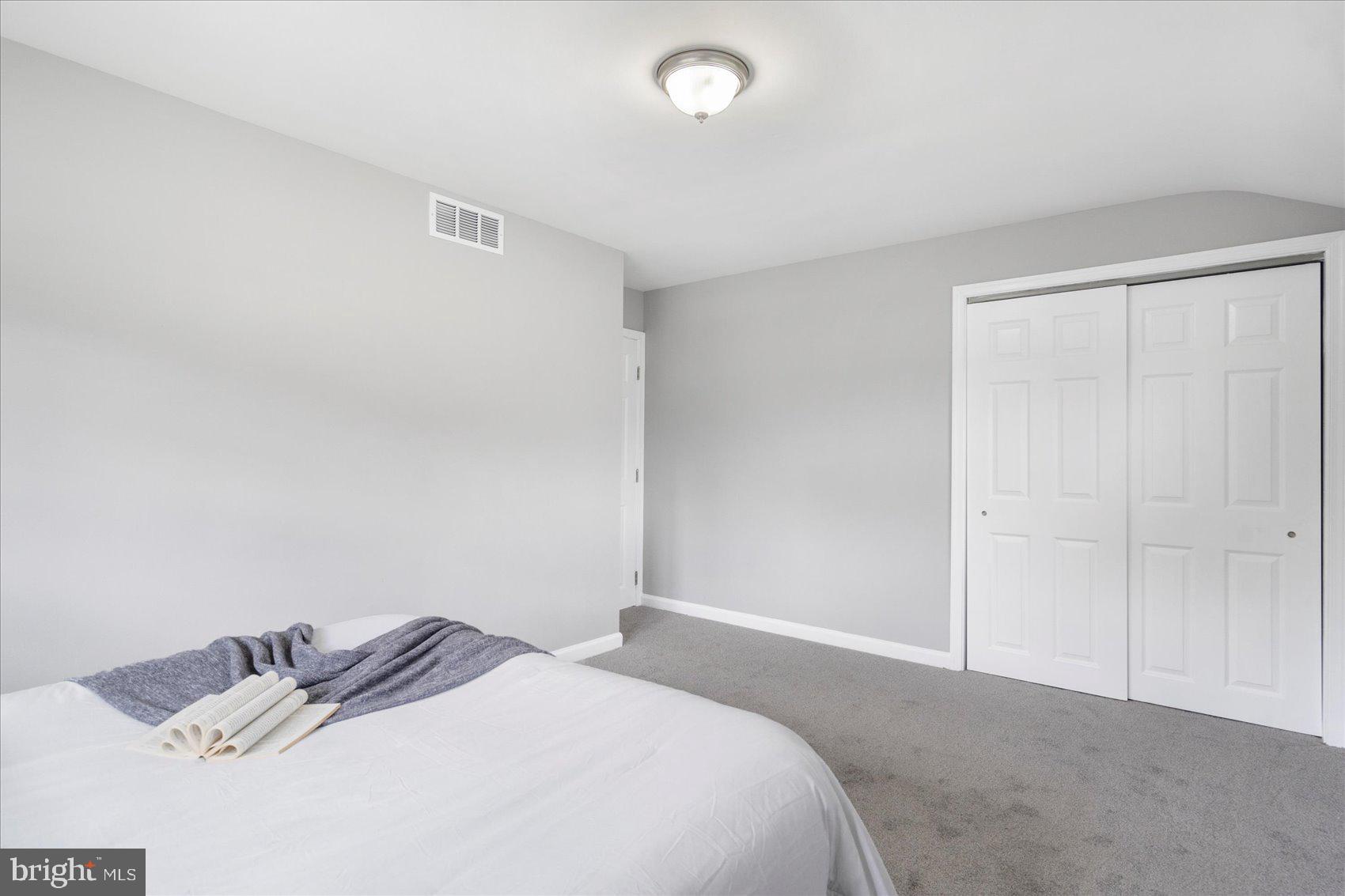 EDNOR GARDENS - LAKESIDE - Residential