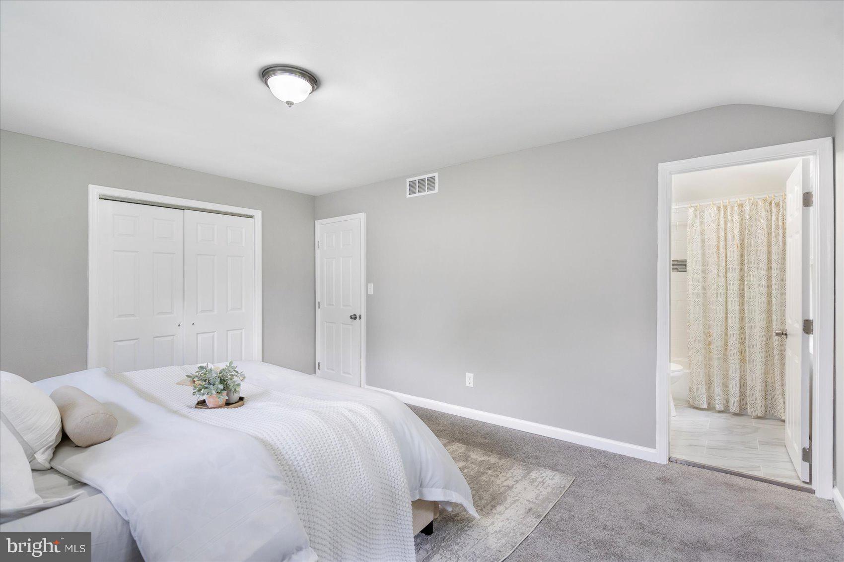 EDNOR GARDENS - LAKESIDE - Residential